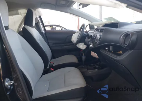 2015 Toyota Prius C One из США, поврежденный, VIN JTDKDTB31F1110550